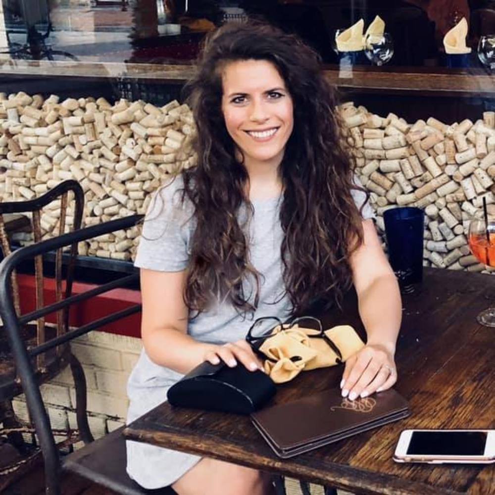 Meet your Posher, Casey